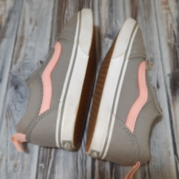 Vans Slip on Shoes - Picture 3 of 6